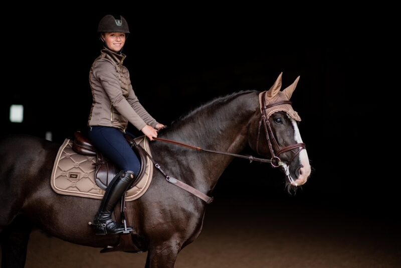 Equestrian Stockholm - Hut - Champagne - Image 3