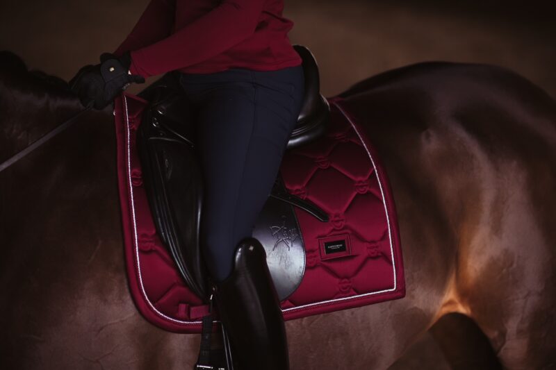 Equestrian Stockholm - Underlag - Bordeaux - Image 5