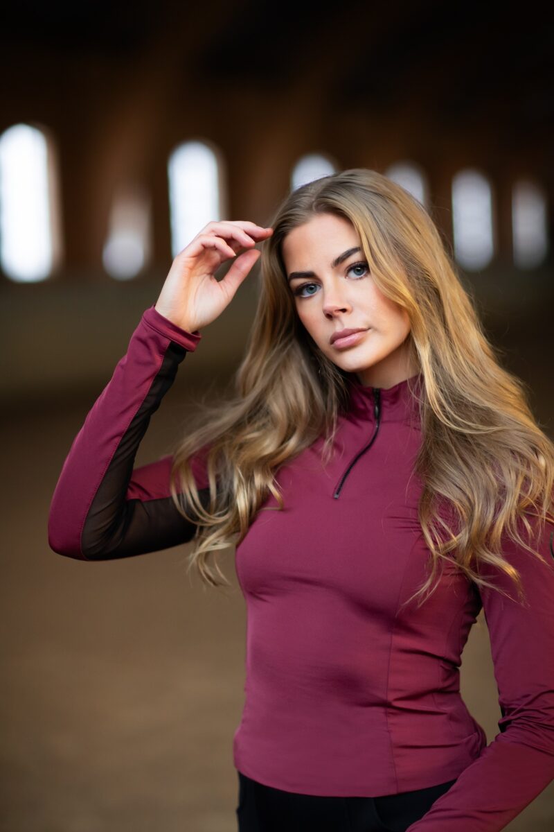 Equestrian Stockholm - Air Breeze sunshirt - Bordeaux - Image 5