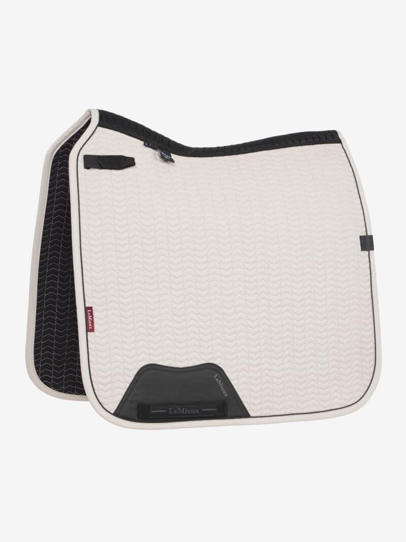 Lemieux - Essence Dressage Square - Flere farver